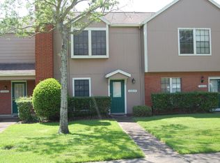 16824 Holly Trail Dr, Houston, TX 77058