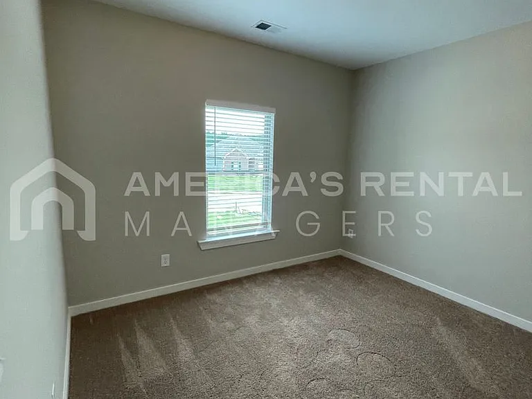 10316 Middleton Rd — Photo 28