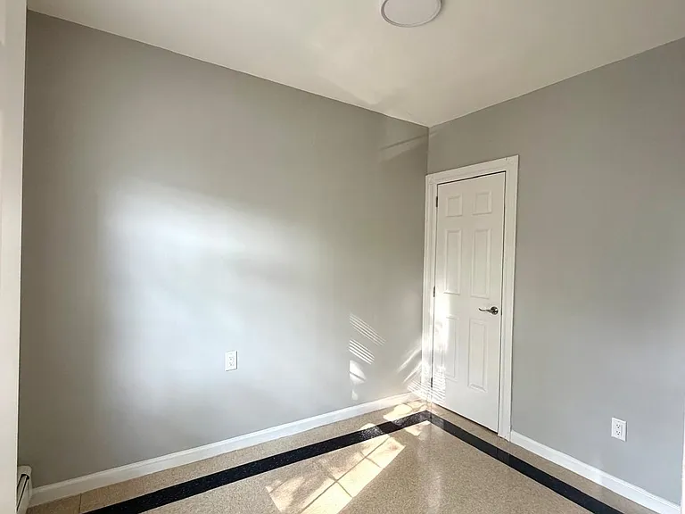 156 Clerk St #2 — Photo 3