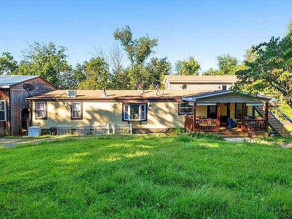 3rd image of 8105 Summer Rest Ln