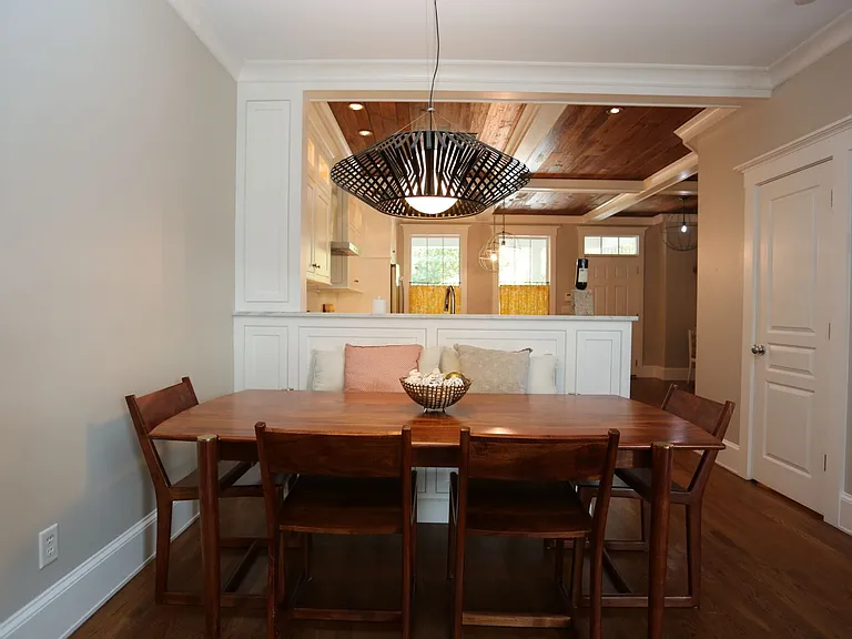 219 Lake View Dr — Photo 8