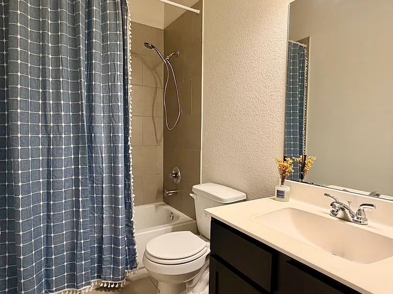 6807 Bardsdale Ct — Photo 6