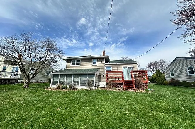 545 Poplar St — Photo 3