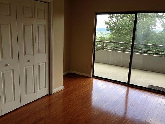 Bedroom 2/den/office 