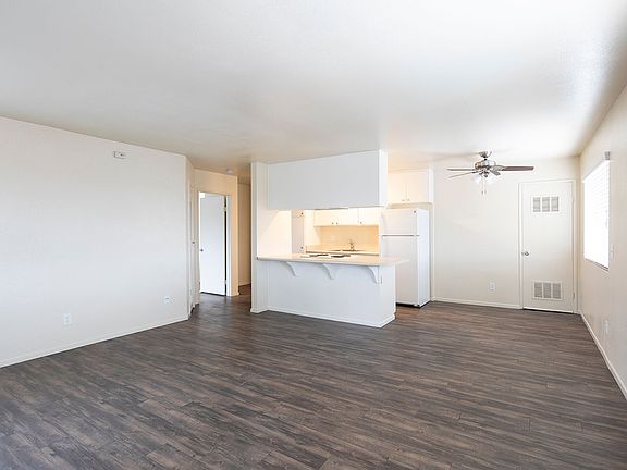 2nd image of 3113 Market St APT 3
