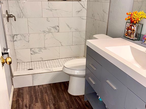 Updated bathroom downstairs