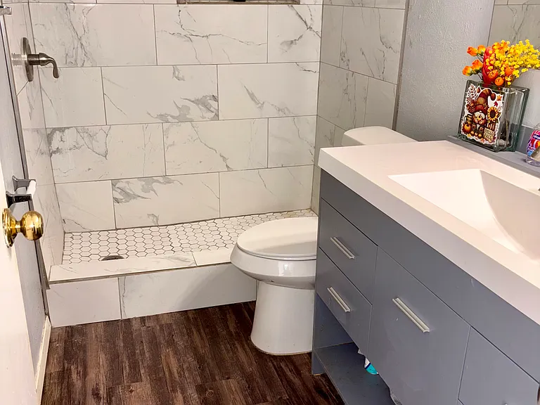 Updated bathroom downstairs