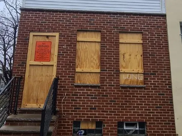 662 E Lippincott St, Philadelphia, PA 19134