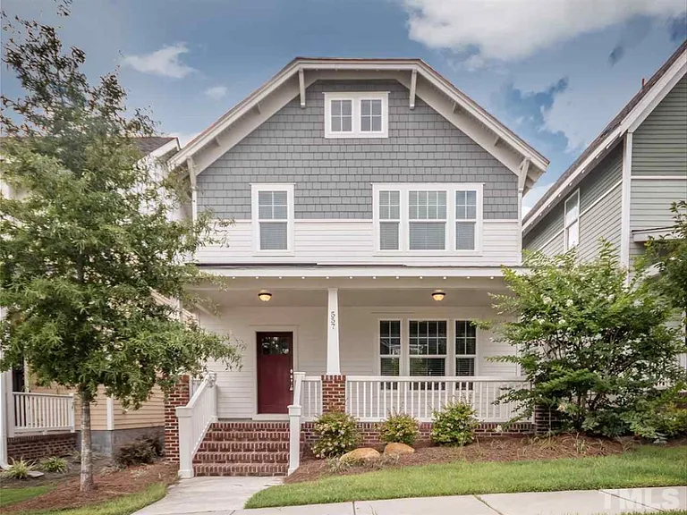 557 Serenity Hill Cir — Photo 1