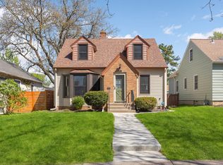 2185 Eleanor Ave, Saint Paul, MN 55116
