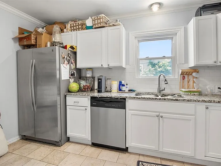 5044 Pershing St — Photo 9