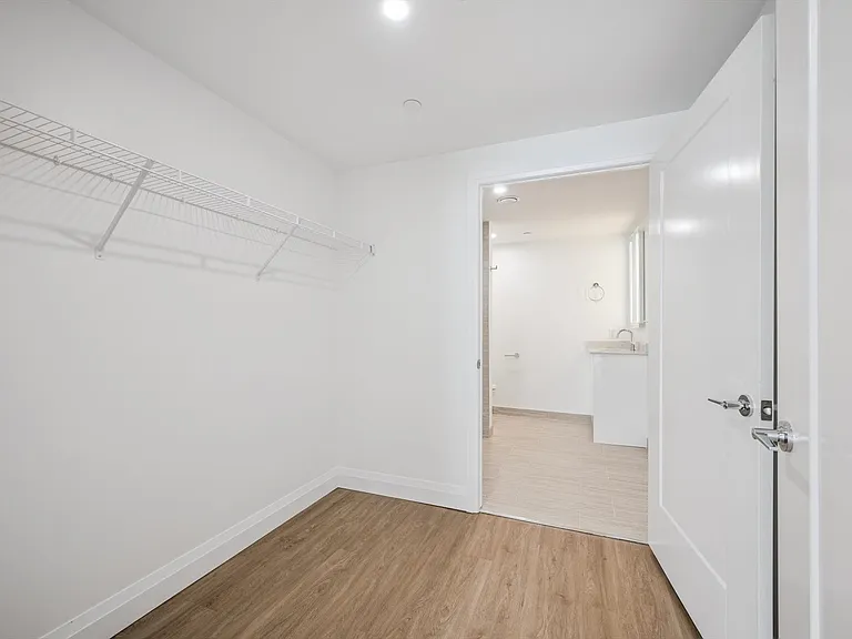 410 Westhaven St — Photo 85