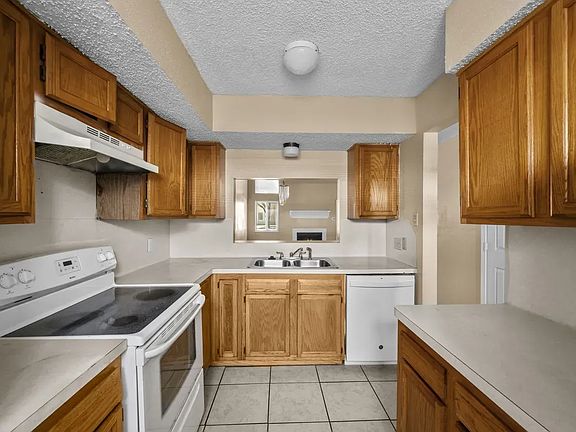 4th image of 2137 Shiveley Cir