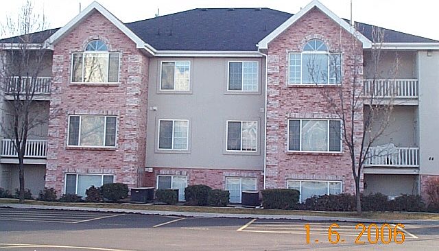 1st image of 44 N Garden Park Unit 4