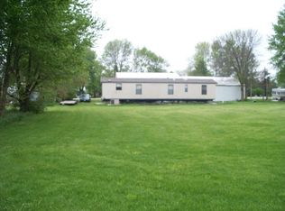 2904 E 11th Rd, Ottawa, IL 61350
