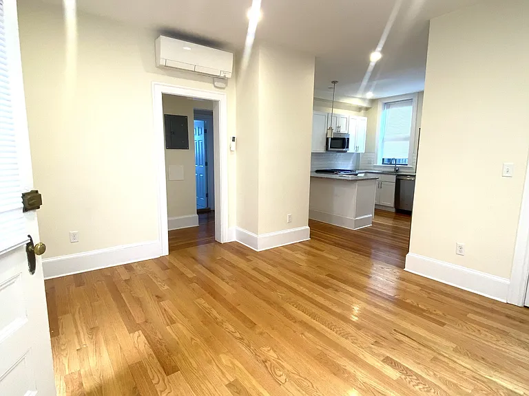 11 Seaverns Ave #11-3R — Photo 9