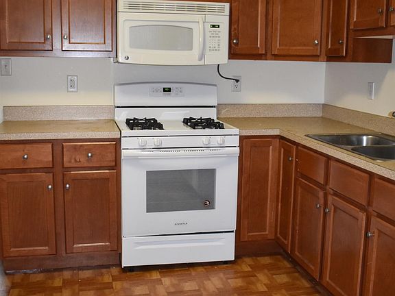 2nd image of 14215 Wicker Ave