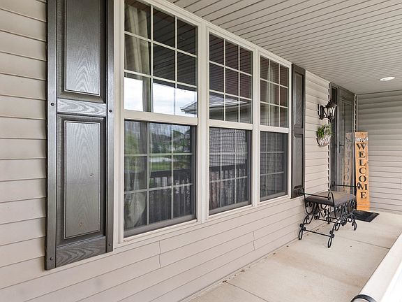 5th image of 334 Falcon Cir
