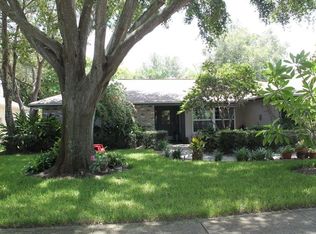 1364 Hillside Dr, Tarpon Springs, FL 34689