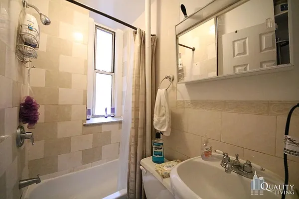 Rented by (Legacy) NY Quality Living Uptown | media 18