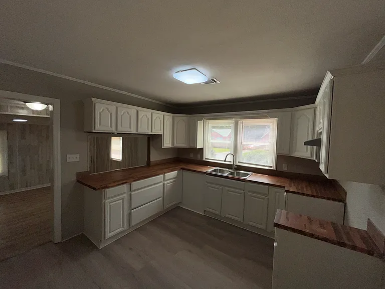 1337 Radio Dr — Photo 6