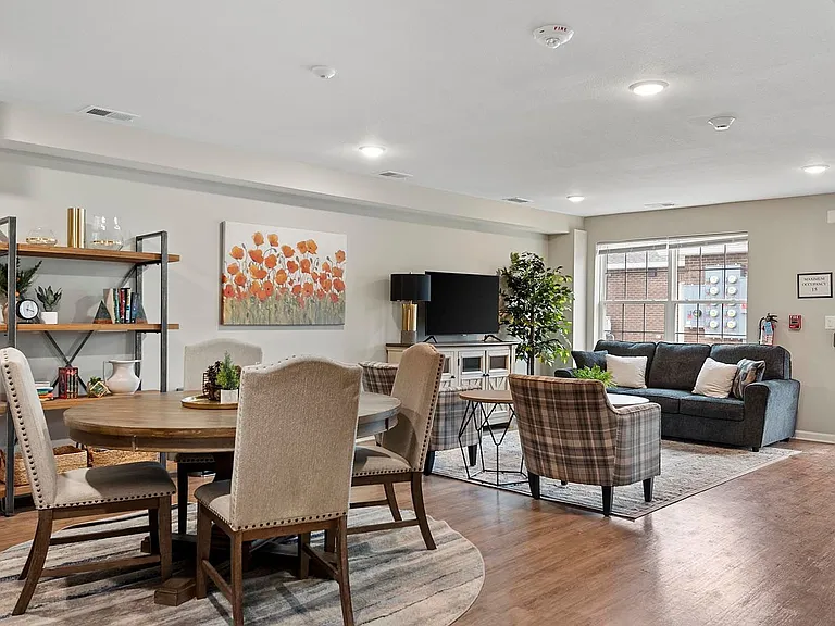 Parker Glen — Photo 10