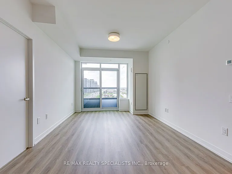 2485 Eglinton Ave W #1018 — Photo 16