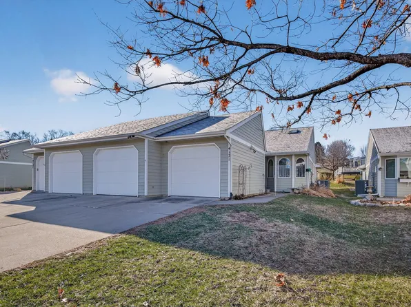 4131 Stone Brooke Rd, Ames, IA 50010