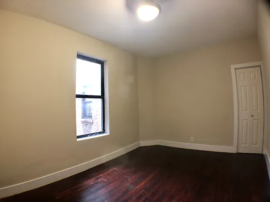 Rented by Bond New York | media 12