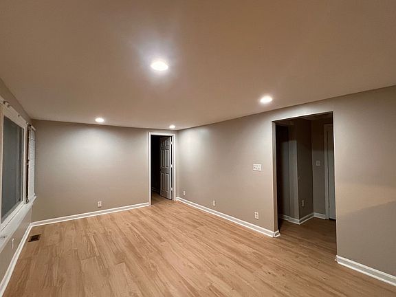 3rd image of 311 Burke Ave