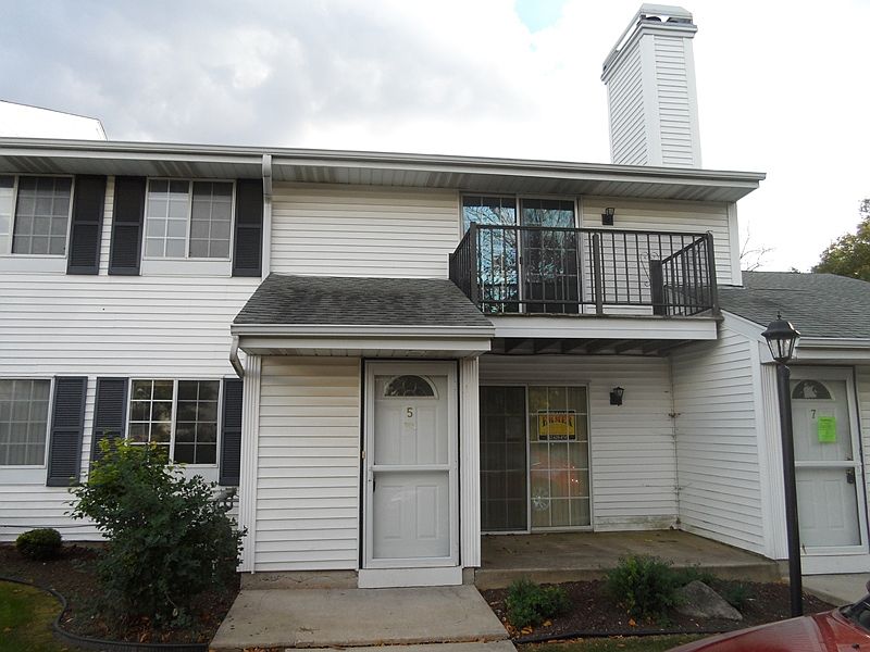 1st image of 8851 S Wood Creek Dr APT 5