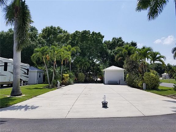 2nd image of 5726 Burrwood Ct