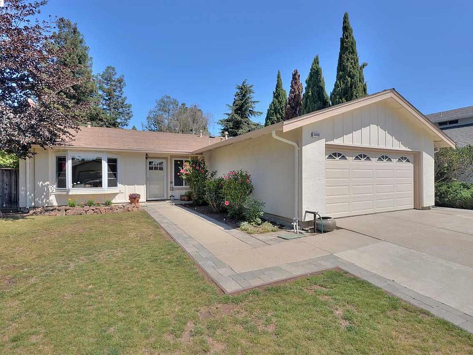 1st image of 34440 Colville Pl
