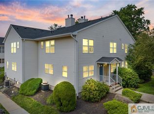 257 Dorset Ct, Piscataway, NJ 08854