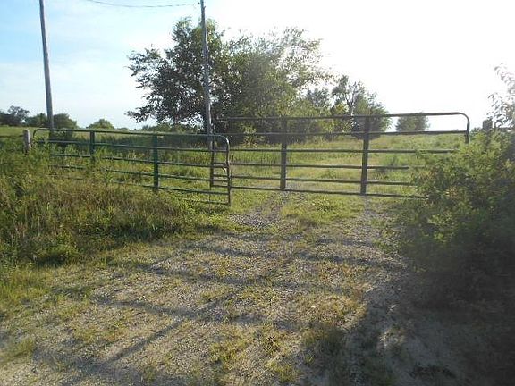 4th image of 2675 County Road 4300