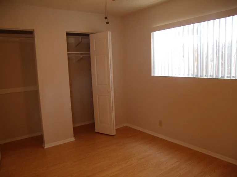4554 Campus Ave #6 — Photo 7