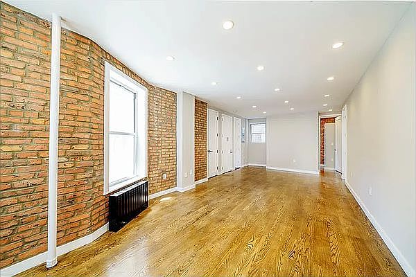 1st image of 220 W 13th St APT 4B