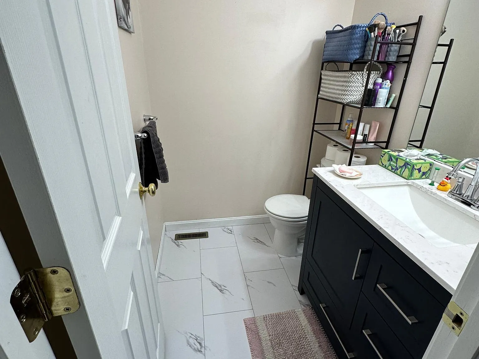 2 bed, 1.5 bath, 1100 sqft, $2,390 — Photo 3