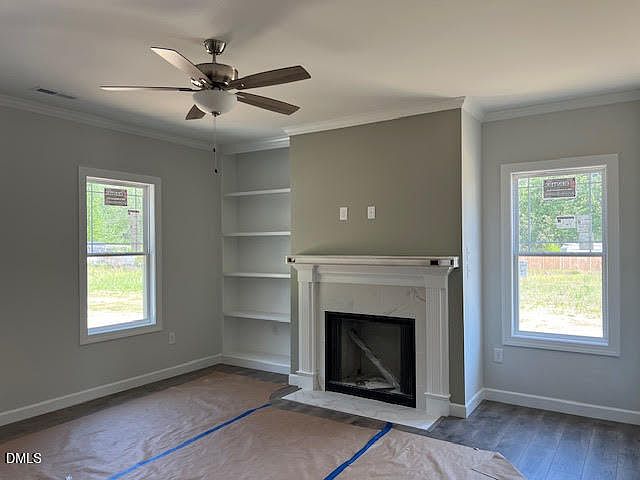 1st image of 111 Lynn Ln