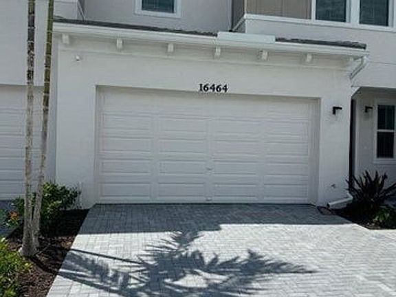 4th image of 16464 Helix Ct