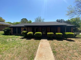 7500 Vanessa Dr, Fort Worth, TX 76112