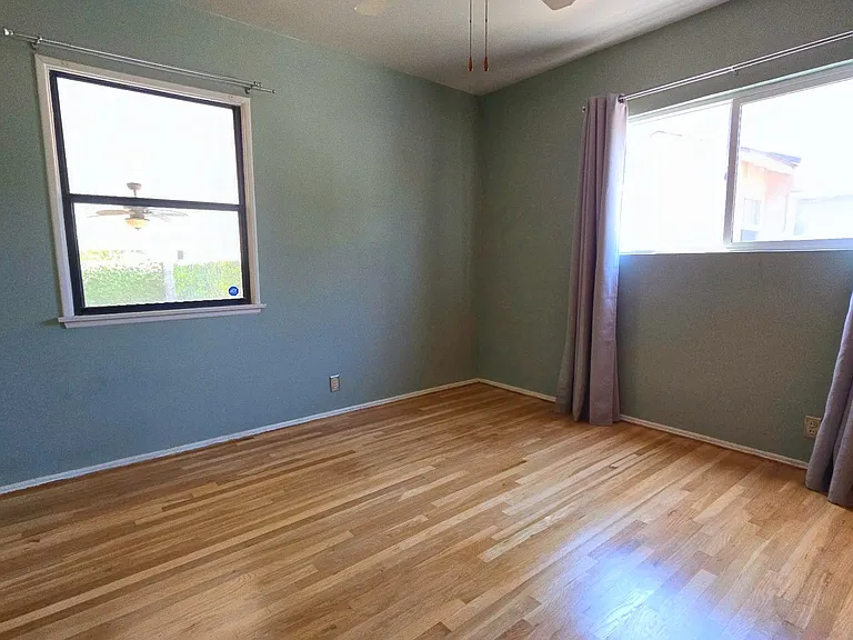 726 N Foxdale Ave — Photo 21