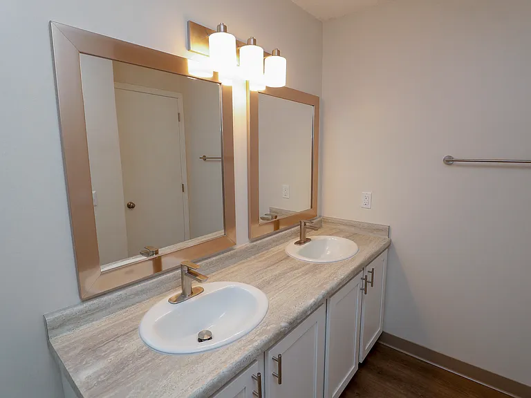 Olympic Ridge Apartments — Photo 17
