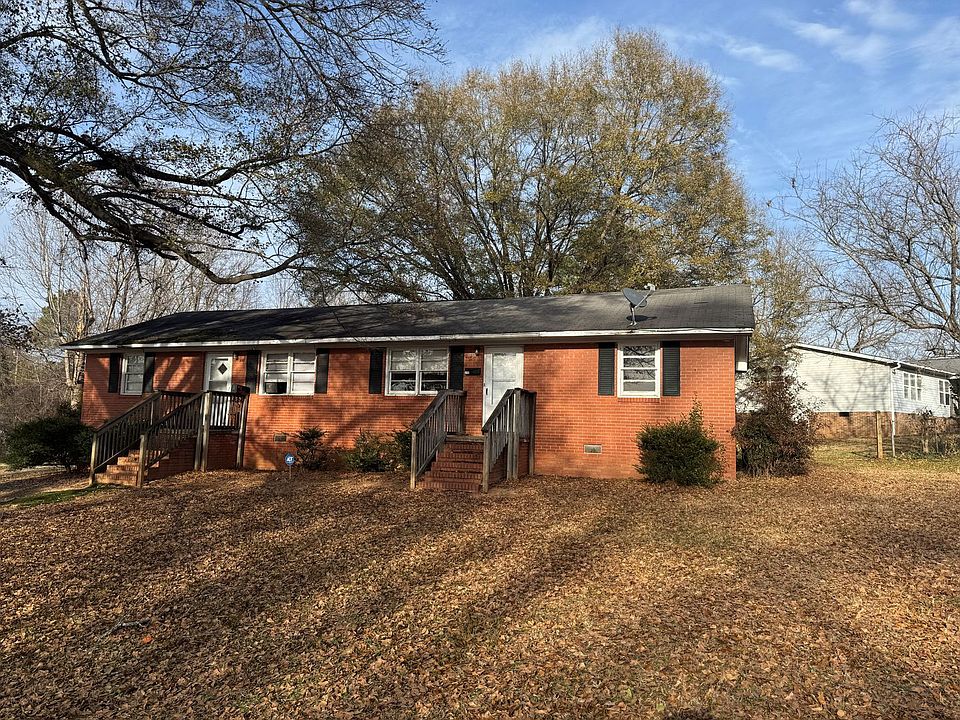 1st image of 215 Nutall Dr