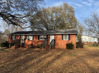 215 Nutall Dr, Mount Holly, NC 28120