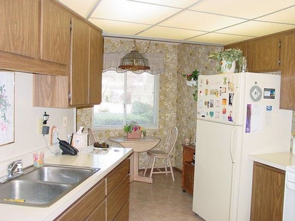 Efficient kitchen with just the right space.