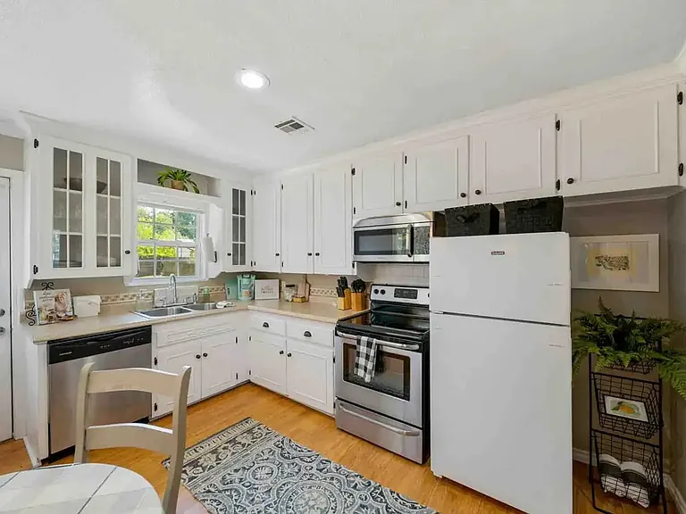 4761 S Cincinnati Ave — Photo 12