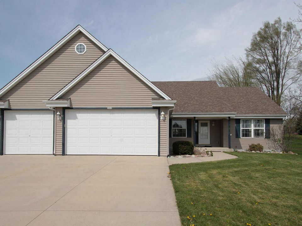 1st image of 9673 S Wintergreen Dr