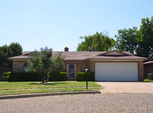 7004 Utica Pl, Lubbock, TX 79424