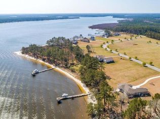 101 Bare Foot Ct, Havelock, NC 28532